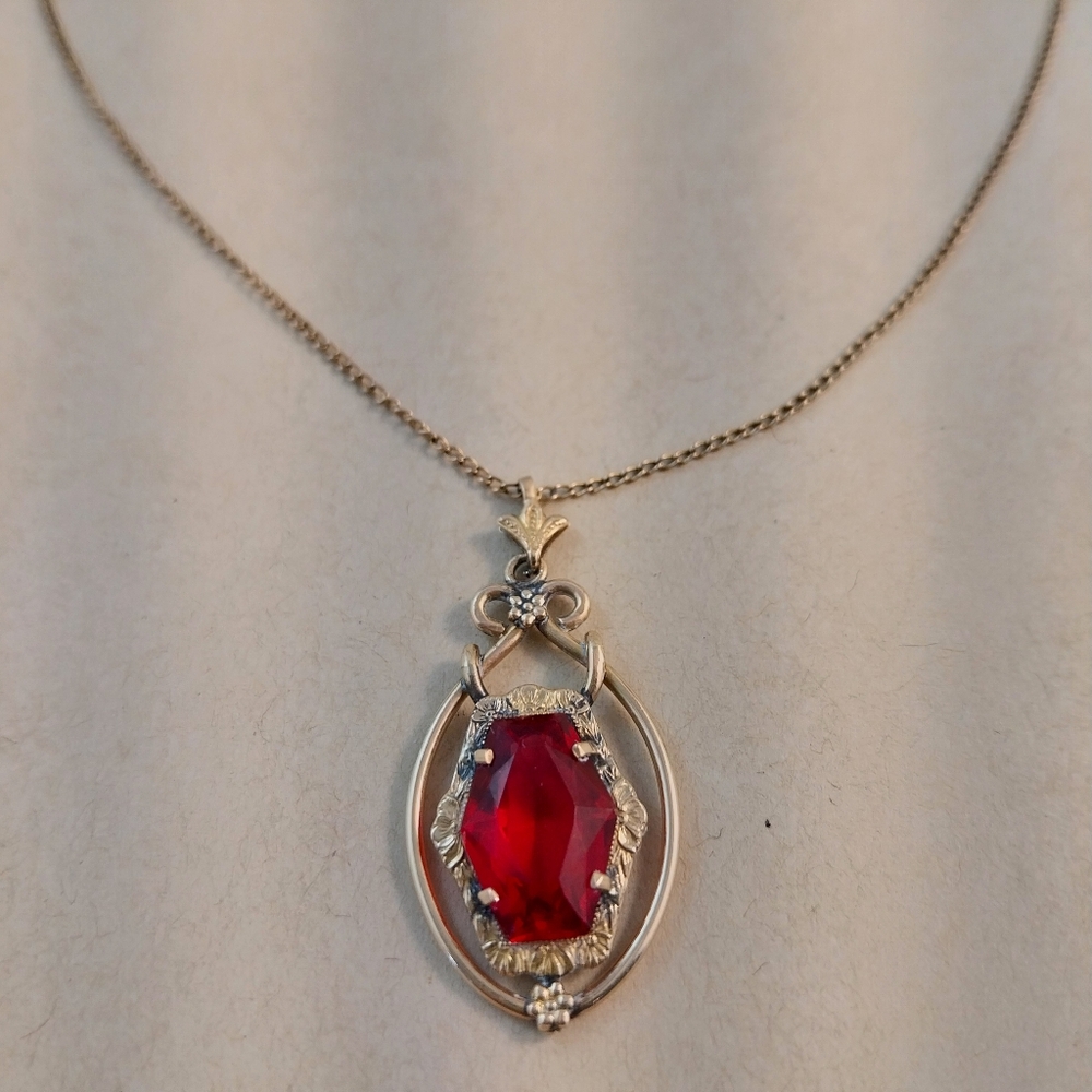 Gold Filled and Red Pendant Necklace - Picture 5 of 15
